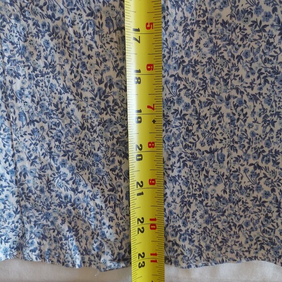 Laura Petite Blue Flower Print Button Down Stretchy 3/4 Sleeve Shirts(Gils M) - Picture 8 of 8